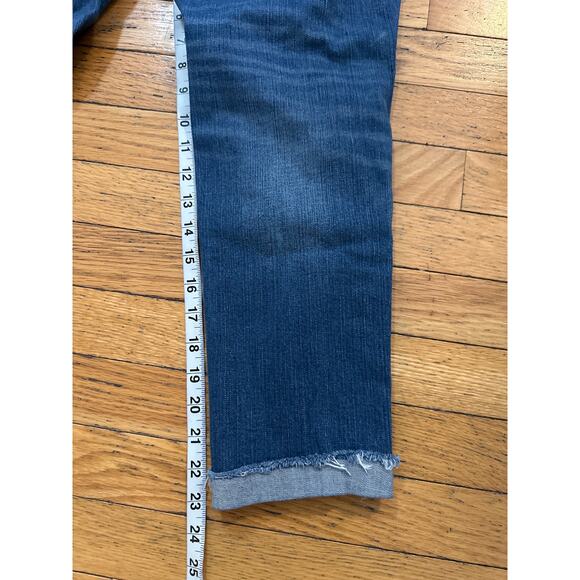 Torrid Boyfriend Crop Jeans Women’s Size 12 Distressed Medium Wash Rolled Hem - Picture 5 of 5